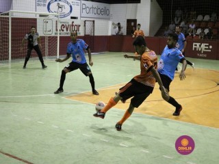 
<a style='margin-left: 5px;' class='btn btn-xs btn-social btn-facebook' href='https://www.facebook.com/sharer/sharer.php?u=https://www.boladovale.com.br/imgs/800-800-90/conteudo/fotos/1391/img0393.jpg' rel='popup' data-width='500' data-height='400'><i class='fa fa-facebook'></i>Compartilhar <span class='hidden-xs'>no Facebook</span>
</a> 
<a class='btn btn-default btn-xs' target='_blank' href='imgs/800-800-90/conteudo/fotos/1391/img0393.jpg'>
<span class='glyphicon glyphicon-cloud-download'></span> Salvar
</a> 
<span></span>