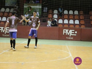 
<a style='margin-left: 5px;' class='btn btn-xs btn-social btn-facebook' href='https://www.facebook.com/sharer/sharer.php?u=https://www.boladovale.com.br/imgs/800-800-90/conteudo/fotos/1391/img0425.jpg' rel='popup' data-width='500' data-height='400'><i class='fa fa-facebook'></i>Compartilhar <span class='hidden-xs'>no Facebook</span>
</a> 
<a class='btn btn-default btn-xs' target='_blank' href='imgs/800-800-90/conteudo/fotos/1391/img0425.jpg'>
<span class='glyphicon glyphicon-cloud-download'></span> Salvar
</a> 
<span></span>