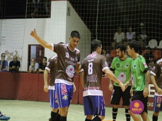 
<a style='margin-left: 5px;' class='btn btn-xs btn-social btn-facebook' href='https://www.facebook.com/sharer/sharer.php?u=https://www.boladovale.com.br/imgs/800-800-90/conteudo/fotos/1391/img0440.jpg' rel='popup' data-width='500' data-height='400'><i class='fa fa-facebook'></i>Compartilhar <span class='hidden-xs'>no Facebook</span>
</a> 
<a class='btn btn-default btn-xs' target='_blank' href='imgs/800-800-90/conteudo/fotos/1391/img0440.jpg'>
<span class='glyphicon glyphicon-cloud-download'></span> Salvar
</a> 
<span></span>