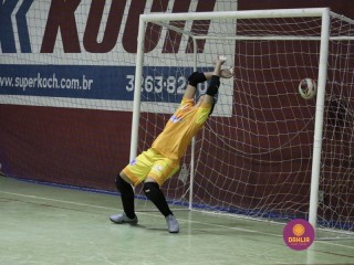 
<a style='margin-left: 5px;' class='btn btn-xs btn-social btn-facebook' href='https://www.facebook.com/sharer/sharer.php?u=https://www.boladovale.com.br/imgs/800-800-90/conteudo/fotos/1391/img0448.jpg' rel='popup' data-width='500' data-height='400'><i class='fa fa-facebook'></i>Compartilhar <span class='hidden-xs'>no Facebook</span>
</a> 
<a class='btn btn-default btn-xs' target='_blank' href='imgs/800-800-90/conteudo/fotos/1391/img0448.jpg'>
<span class='glyphicon glyphicon-cloud-download'></span> Salvar
</a> 
<span></span>