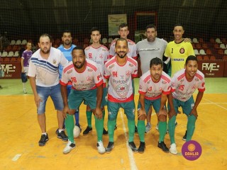 
<a style='margin-left: 5px;' class='btn btn-xs btn-social btn-facebook' href='https://www.facebook.com/sharer/sharer.php?u=https://www.boladovale.com.br/imgs/800-800-90/conteudo/fotos/1391/img0451.jpg' rel='popup' data-width='500' data-height='400'><i class='fa fa-facebook'></i>Compartilhar <span class='hidden-xs'>no Facebook</span>
</a> 
<a class='btn btn-default btn-xs' target='_blank' href='imgs/800-800-90/conteudo/fotos/1391/img0451.jpg'>
<span class='glyphicon glyphicon-cloud-download'></span> Salvar
</a> 
<span></span>