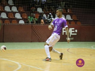 
<a style='margin-left: 5px;' class='btn btn-xs btn-social btn-facebook' href='https://www.facebook.com/sharer/sharer.php?u=https://www.boladovale.com.br/imgs/800-800-90/conteudo/fotos/1391/img0482.jpg' rel='popup' data-width='500' data-height='400'><i class='fa fa-facebook'></i>Compartilhar <span class='hidden-xs'>no Facebook</span>
</a> 
<a class='btn btn-default btn-xs' target='_blank' href='imgs/800-800-90/conteudo/fotos/1391/img0482.jpg'>
<span class='glyphicon glyphicon-cloud-download'></span> Salvar
</a> 
<span></span>