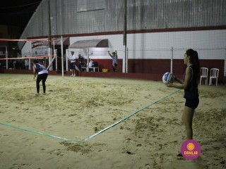 
<a style='margin-left: 5px;' class='btn btn-xs btn-social btn-facebook' href='https://www.facebook.com/sharer/sharer.php?u=https://www.boladovale.com.br/imgs/800-800-90/conteudo/fotos/1392/img0276.jpg' rel='popup' data-width='500' data-height='400'><i class='fa fa-facebook'></i>Compartilhar <span class='hidden-xs'>no Facebook</span>
</a> 
<a class='btn btn-default btn-xs' target='_blank' href='imgs/800-800-90/conteudo/fotos/1392/img0276.jpg'>
<span class='glyphicon glyphicon-cloud-download'></span> Salvar
</a> 
<span></span>