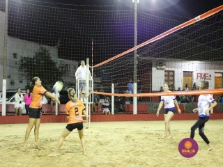 
<a style='margin-left: 5px;' class='btn btn-xs btn-social btn-facebook' href='https://www.facebook.com/sharer/sharer.php?u=https://www.boladovale.com.br/imgs/800-800-90/conteudo/fotos/1392/img5229.jpg' rel='popup' data-width='500' data-height='400'><i class='fa fa-facebook'></i>Compartilhar <span class='hidden-xs'>no Facebook</span>
</a> 
<a class='btn btn-default btn-xs' target='_blank' href='imgs/800-800-90/conteudo/fotos/1392/img5229.jpg'>
<span class='glyphicon glyphicon-cloud-download'></span> Salvar
</a> 
<span></span>
