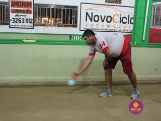 
<a style='margin-left: 5px;' class='btn btn-xs btn-social btn-facebook' href='https://www.facebook.com/sharer/sharer.php?u=https://www.boladovale.com.br/imgs/800-800-90/conteudo/fotos/1393/img5182.jpg' rel='popup' data-width='500' data-height='400'><i class='fa fa-facebook'></i>Compartilhar <span class='hidden-xs'>no Facebook</span>
</a> 
<a class='btn btn-default btn-xs' target='_blank' href='imgs/800-800-90/conteudo/fotos/1393/img5182.jpg'>
<span class='glyphicon glyphicon-cloud-download'></span> Salvar
</a> 
<span></span>