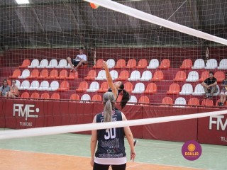 
<a style='margin-left: 5px;' class='btn btn-xs btn-social btn-facebook' href='https://www.facebook.com/sharer/sharer.php?u=https://www.boladovale.com.br/imgs/800-800-90/conteudo/fotos/1395/img5310.jpg' rel='popup' data-width='500' data-height='400'><i class='fa fa-facebook'></i>Compartilhar <span class='hidden-xs'>no Facebook</span>
</a> 
<a class='btn btn-default btn-xs' target='_blank' href='imgs/800-800-90/conteudo/fotos/1395/img5310.jpg'>
<span class='glyphicon glyphicon-cloud-download'></span> Salvar
</a> 
<span></span>