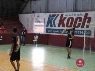 
<a style='margin-left: 5px;' class='btn btn-xs btn-social btn-facebook' href='https://www.facebook.com/sharer/sharer.php?u=https://www.boladovale.com.br/imgs/800-800-90/conteudo/fotos/1395/img5385.jpg' rel='popup' data-width='500' data-height='400'><i class='fa fa-facebook'></i>Compartilhar <span class='hidden-xs'>no Facebook</span>
</a> 
<a class='btn btn-default btn-xs' target='_blank' href='imgs/800-800-90/conteudo/fotos/1395/img5385.jpg'>
<span class='glyphicon glyphicon-cloud-download'></span> Salvar
</a> 
<span></span>