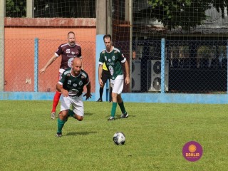 
<a style='margin-left: 5px;' class='btn btn-xs btn-social btn-facebook' href='https://www.facebook.com/sharer/sharer.php?u=https://www.boladovale.com.br/imgs/800-800-90/conteudo/fotos/1396/img0583.jpg' rel='popup' data-width='500' data-height='400'><i class='fa fa-facebook'></i>Compartilhar <span class='hidden-xs'>no Facebook</span>
</a> 
<a class='btn btn-default btn-xs' target='_blank' href='imgs/800-800-90/conteudo/fotos/1396/img0583.jpg'>
<span class='glyphicon glyphicon-cloud-download'></span> Salvar
</a> 
<span></span>