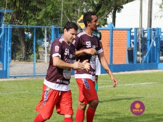 
<a style='margin-left: 5px;' class='btn btn-xs btn-social btn-facebook' href='https://www.facebook.com/sharer/sharer.php?u=https://www.boladovale.com.br/imgs/800-800-90/conteudo/fotos/1396/img0594.jpg' rel='popup' data-width='500' data-height='400'><i class='fa fa-facebook'></i>Compartilhar <span class='hidden-xs'>no Facebook</span>
</a> 
<a class='btn btn-default btn-xs' target='_blank' href='imgs/800-800-90/conteudo/fotos/1396/img0594.jpg'>
<span class='glyphicon glyphicon-cloud-download'></span> Salvar
</a> 
<span></span>