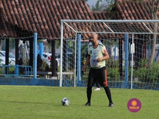 
<a style='margin-left: 5px;' class='btn btn-xs btn-social btn-facebook' href='https://www.facebook.com/sharer/sharer.php?u=https://www.boladovale.com.br/imgs/800-800-90/conteudo/fotos/1397/img0674.jpg' rel='popup' data-width='500' data-height='400'><i class='fa fa-facebook'></i>Compartilhar <span class='hidden-xs'>no Facebook</span>
</a> 
<a class='btn btn-default btn-xs' target='_blank' href='imgs/800-800-90/conteudo/fotos/1397/img0674.jpg'>
<span class='glyphicon glyphicon-cloud-download'></span> Salvar
</a> 
<span></span>
