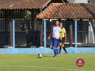 
<a style='margin-left: 5px;' class='btn btn-xs btn-social btn-facebook' href='https://www.facebook.com/sharer/sharer.php?u=https://www.boladovale.com.br/imgs/800-800-90/conteudo/fotos/1397/img0685.jpg' rel='popup' data-width='500' data-height='400'><i class='fa fa-facebook'></i>Compartilhar <span class='hidden-xs'>no Facebook</span>
</a> 
<a class='btn btn-default btn-xs' target='_blank' href='imgs/800-800-90/conteudo/fotos/1397/img0685.jpg'>
<span class='glyphicon glyphicon-cloud-download'></span> Salvar
</a> 
<span></span>