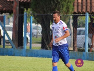 
<a style='margin-left: 5px;' class='btn btn-xs btn-social btn-facebook' href='https://www.facebook.com/sharer/sharer.php?u=https://www.boladovale.com.br/imgs/800-800-90/conteudo/fotos/1397/img0714.jpg' rel='popup' data-width='500' data-height='400'><i class='fa fa-facebook'></i>Compartilhar <span class='hidden-xs'>no Facebook</span>
</a> 
<a class='btn btn-default btn-xs' target='_blank' href='imgs/800-800-90/conteudo/fotos/1397/img0714.jpg'>
<span class='glyphicon glyphicon-cloud-download'></span> Salvar
</a> 
<span></span>