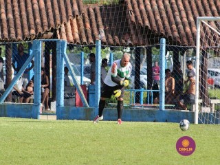 
<a style='margin-left: 5px;' class='btn btn-xs btn-social btn-facebook' href='https://www.facebook.com/sharer/sharer.php?u=https://www.boladovale.com.br/imgs/800-800-90/conteudo/fotos/1397/img0720.jpg' rel='popup' data-width='500' data-height='400'><i class='fa fa-facebook'></i>Compartilhar <span class='hidden-xs'>no Facebook</span>
</a> 
<a class='btn btn-default btn-xs' target='_blank' href='imgs/800-800-90/conteudo/fotos/1397/img0720.jpg'>
<span class='glyphicon glyphicon-cloud-download'></span> Salvar
</a> 
<span></span>