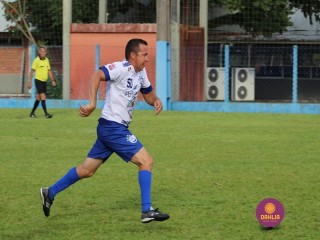 
<a style='margin-left: 5px;' class='btn btn-xs btn-social btn-facebook' href='https://www.facebook.com/sharer/sharer.php?u=https://www.boladovale.com.br/imgs/800-800-90/conteudo/fotos/1397/img0733.jpg' rel='popup' data-width='500' data-height='400'><i class='fa fa-facebook'></i>Compartilhar <span class='hidden-xs'>no Facebook</span>
</a> 
<a class='btn btn-default btn-xs' target='_blank' href='imgs/800-800-90/conteudo/fotos/1397/img0733.jpg'>
<span class='glyphicon glyphicon-cloud-download'></span> Salvar
</a> 
<span></span>