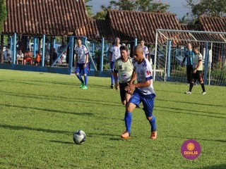 
<a style='margin-left: 5px;' class='btn btn-xs btn-social btn-facebook' href='https://www.facebook.com/sharer/sharer.php?u=https://www.boladovale.com.br/imgs/800-800-90/conteudo/fotos/1397/img0743.jpg' rel='popup' data-width='500' data-height='400'><i class='fa fa-facebook'></i>Compartilhar <span class='hidden-xs'>no Facebook</span>
</a> 
<a class='btn btn-default btn-xs' target='_blank' href='imgs/800-800-90/conteudo/fotos/1397/img0743.jpg'>
<span class='glyphicon glyphicon-cloud-download'></span> Salvar
</a> 
<span></span>