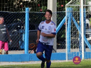 
<a style='margin-left: 5px;' class='btn btn-xs btn-social btn-facebook' href='https://www.facebook.com/sharer/sharer.php?u=https://www.boladovale.com.br/imgs/800-800-90/conteudo/fotos/1397/img0745.jpg' rel='popup' data-width='500' data-height='400'><i class='fa fa-facebook'></i>Compartilhar <span class='hidden-xs'>no Facebook</span>
</a> 
<a class='btn btn-default btn-xs' target='_blank' href='imgs/800-800-90/conteudo/fotos/1397/img0745.jpg'>
<span class='glyphicon glyphicon-cloud-download'></span> Salvar
</a> 
<span></span>