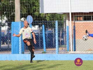 
<a style='margin-left: 5px;' class='btn btn-xs btn-social btn-facebook' href='https://www.facebook.com/sharer/sharer.php?u=https://www.boladovale.com.br/imgs/800-800-90/conteudo/fotos/1397/img0757.jpg' rel='popup' data-width='500' data-height='400'><i class='fa fa-facebook'></i>Compartilhar <span class='hidden-xs'>no Facebook</span>
</a> 
<a class='btn btn-default btn-xs' target='_blank' href='imgs/800-800-90/conteudo/fotos/1397/img0757.jpg'>
<span class='glyphicon glyphicon-cloud-download'></span> Salvar
</a> 
<span></span>