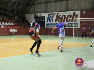 
<a style='margin-left: 5px;' class='btn btn-xs btn-social btn-facebook' href='https://www.facebook.com/sharer/sharer.php?u=https://www.boladovale.com.br/imgs/800-800-90/conteudo/fotos/1398/img5439.jpg' rel='popup' data-width='500' data-height='400'><i class='fa fa-facebook'></i>Compartilhar <span class='hidden-xs'>no Facebook</span>
</a> 
<a class='btn btn-default btn-xs' target='_blank' href='imgs/800-800-90/conteudo/fotos/1398/img5439.jpg'>
<span class='glyphicon glyphicon-cloud-download'></span> Salvar
</a> 
<span></span>