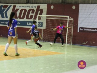 
<a style='margin-left: 5px;' class='btn btn-xs btn-social btn-facebook' href='https://www.facebook.com/sharer/sharer.php?u=https://www.boladovale.com.br/imgs/800-800-90/conteudo/fotos/1398/img5444.jpg' rel='popup' data-width='500' data-height='400'><i class='fa fa-facebook'></i>Compartilhar <span class='hidden-xs'>no Facebook</span>
</a> 
<a class='btn btn-default btn-xs' target='_blank' href='imgs/800-800-90/conteudo/fotos/1398/img5444.jpg'>
<span class='glyphicon glyphicon-cloud-download'></span> Salvar
</a> 
<span></span>