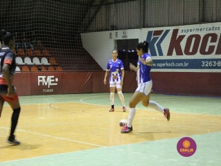 
<a style='margin-left: 5px;' class='btn btn-xs btn-social btn-facebook' href='https://www.facebook.com/sharer/sharer.php?u=https://www.boladovale.com.br/imgs/800-800-90/conteudo/fotos/1398/img5478.jpg' rel='popup' data-width='500' data-height='400'><i class='fa fa-facebook'></i>Compartilhar <span class='hidden-xs'>no Facebook</span>
</a> 
<a class='btn btn-default btn-xs' target='_blank' href='imgs/800-800-90/conteudo/fotos/1398/img5478.jpg'>
<span class='glyphicon glyphicon-cloud-download'></span> Salvar
</a> 
<span></span>