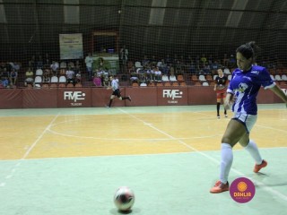 
<a style='margin-left: 5px;' class='btn btn-xs btn-social btn-facebook' href='https://www.facebook.com/sharer/sharer.php?u=https://www.boladovale.com.br/imgs/800-800-90/conteudo/fotos/1398/img5481.jpg' rel='popup' data-width='500' data-height='400'><i class='fa fa-facebook'></i>Compartilhar <span class='hidden-xs'>no Facebook</span>
</a> 
<a class='btn btn-default btn-xs' target='_blank' href='imgs/800-800-90/conteudo/fotos/1398/img5481.jpg'>
<span class='glyphicon glyphicon-cloud-download'></span> Salvar
</a> 
<span></span>