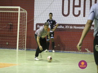 
<a style='margin-left: 5px;' class='btn btn-xs btn-social btn-facebook' href='https://www.facebook.com/sharer/sharer.php?u=https://www.boladovale.com.br/imgs/800-800-90/conteudo/fotos/1399/img1070.jpg' rel='popup' data-width='500' data-height='400'><i class='fa fa-facebook'></i>Compartilhar <span class='hidden-xs'>no Facebook</span>
</a> 
<a class='btn btn-default btn-xs' target='_blank' href='imgs/800-800-90/conteudo/fotos/1399/img1070.jpg'>
<span class='glyphicon glyphicon-cloud-download'></span> Salvar
</a> 
<span></span>