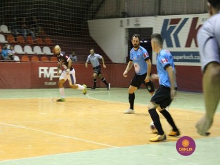 
<a style='margin-left: 5px;' class='btn btn-xs btn-social btn-facebook' href='https://www.facebook.com/sharer/sharer.php?u=https://www.boladovale.com.br/imgs/800-800-90/conteudo/fotos/1399/img5488.jpg' rel='popup' data-width='500' data-height='400'><i class='fa fa-facebook'></i>Compartilhar <span class='hidden-xs'>no Facebook</span>
</a> 
<a class='btn btn-default btn-xs' target='_blank' href='imgs/800-800-90/conteudo/fotos/1399/img5488.jpg'>
<span class='glyphicon glyphicon-cloud-download'></span> Salvar
</a> 
<span></span>