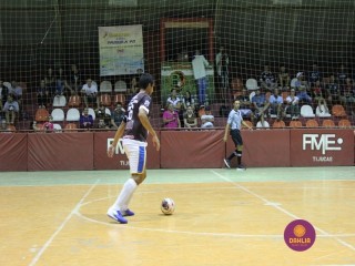 
<a style='margin-left: 5px;' class='btn btn-xs btn-social btn-facebook' href='https://www.facebook.com/sharer/sharer.php?u=https://www.boladovale.com.br/imgs/800-800-90/conteudo/fotos/1399/img5529.jpg' rel='popup' data-width='500' data-height='400'><i class='fa fa-facebook'></i>Compartilhar <span class='hidden-xs'>no Facebook</span>
</a> 
<a class='btn btn-default btn-xs' target='_blank' href='imgs/800-800-90/conteudo/fotos/1399/img5529.jpg'>
<span class='glyphicon glyphicon-cloud-download'></span> Salvar
</a> 
<span></span>