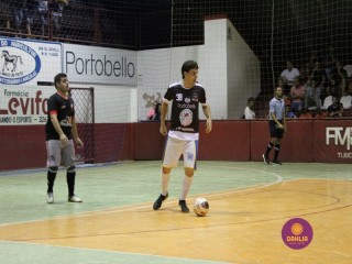 
<a style='margin-left: 5px;' class='btn btn-xs btn-social btn-facebook' href='https://www.facebook.com/sharer/sharer.php?u=https://www.boladovale.com.br/imgs/800-800-90/conteudo/fotos/1399/img5542.jpg' rel='popup' data-width='500' data-height='400'><i class='fa fa-facebook'></i>Compartilhar <span class='hidden-xs'>no Facebook</span>
</a> 
<a class='btn btn-default btn-xs' target='_blank' href='imgs/800-800-90/conteudo/fotos/1399/img5542.jpg'>
<span class='glyphicon glyphicon-cloud-download'></span> Salvar
</a> 
<span></span>