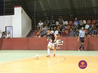 
<a style='margin-left: 5px;' class='btn btn-xs btn-social btn-facebook' href='https://www.facebook.com/sharer/sharer.php?u=https://www.boladovale.com.br/imgs/800-800-90/conteudo/fotos/1399/img5578.jpg' rel='popup' data-width='500' data-height='400'><i class='fa fa-facebook'></i>Compartilhar <span class='hidden-xs'>no Facebook</span>
</a> 
<a class='btn btn-default btn-xs' target='_blank' href='imgs/800-800-90/conteudo/fotos/1399/img5578.jpg'>
<span class='glyphicon glyphicon-cloud-download'></span> Salvar
</a> 
<span></span>