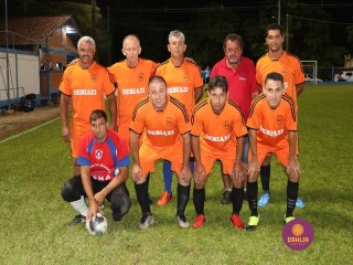 
<a style='margin-left: 5px;' class='btn btn-xs btn-social btn-facebook' href='https://www.facebook.com/sharer/sharer.php?u=https://www.boladovale.com.br/imgs/800-800-90/conteudo/fotos/1400/img0853.jpg' rel='popup' data-width='500' data-height='400'><i class='fa fa-facebook'></i>Compartilhar <span class='hidden-xs'>no Facebook</span>
</a> 
<a class='btn btn-default btn-xs' target='_blank' href='imgs/800-800-90/conteudo/fotos/1400/img0853.jpg'>
<span class='glyphicon glyphicon-cloud-download'></span> Salvar
</a> 
<span></span>