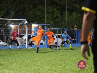
<a style='margin-left: 5px;' class='btn btn-xs btn-social btn-facebook' href='https://www.facebook.com/sharer/sharer.php?u=https://www.boladovale.com.br/imgs/800-800-90/conteudo/fotos/1400/img0914.jpg' rel='popup' data-width='500' data-height='400'><i class='fa fa-facebook'></i>Compartilhar <span class='hidden-xs'>no Facebook</span>
</a> 
<a class='btn btn-default btn-xs' target='_blank' href='imgs/800-800-90/conteudo/fotos/1400/img0914.jpg'>
<span class='glyphicon glyphicon-cloud-download'></span> Salvar
</a> 
<span></span>