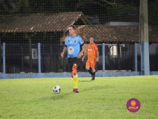 
<a style='margin-left: 5px;' class='btn btn-xs btn-social btn-facebook' href='https://www.facebook.com/sharer/sharer.php?u=https://www.boladovale.com.br/imgs/800-800-90/conteudo/fotos/1400/img0923.jpg' rel='popup' data-width='500' data-height='400'><i class='fa fa-facebook'></i>Compartilhar <span class='hidden-xs'>no Facebook</span>
</a> 
<a class='btn btn-default btn-xs' target='_blank' href='imgs/800-800-90/conteudo/fotos/1400/img0923.jpg'>
<span class='glyphicon glyphicon-cloud-download'></span> Salvar
</a> 
<span></span>