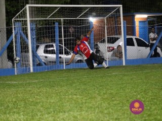 
<a style='margin-left: 5px;' class='btn btn-xs btn-social btn-facebook' href='https://www.facebook.com/sharer/sharer.php?u=https://www.boladovale.com.br/imgs/800-800-90/conteudo/fotos/1400/img0944.jpg' rel='popup' data-width='500' data-height='400'><i class='fa fa-facebook'></i>Compartilhar <span class='hidden-xs'>no Facebook</span>
</a> 
<a class='btn btn-default btn-xs' target='_blank' href='imgs/800-800-90/conteudo/fotos/1400/img0944.jpg'>
<span class='glyphicon glyphicon-cloud-download'></span> Salvar
</a> 
<span></span>