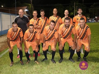 
<a style='margin-left: 5px;' class='btn btn-xs btn-social btn-facebook' href='https://www.facebook.com/sharer/sharer.php?u=https://www.boladovale.com.br/imgs/800-800-90/conteudo/fotos/1401/img0958.jpg' rel='popup' data-width='500' data-height='400'><i class='fa fa-facebook'></i>Compartilhar <span class='hidden-xs'>no Facebook</span>
</a> 
<a class='btn btn-default btn-xs' target='_blank' href='imgs/800-800-90/conteudo/fotos/1401/img0958.jpg'>
<span class='glyphicon glyphicon-cloud-download'></span> Salvar
</a> 
<span></span>
