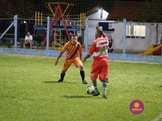 
<a style='margin-left: 5px;' class='btn btn-xs btn-social btn-facebook' href='https://www.facebook.com/sharer/sharer.php?u=https://www.boladovale.com.br/imgs/800-800-90/conteudo/fotos/1401/img0985.jpg' rel='popup' data-width='500' data-height='400'><i class='fa fa-facebook'></i>Compartilhar <span class='hidden-xs'>no Facebook</span>
</a> 
<a class='btn btn-default btn-xs' target='_blank' href='imgs/800-800-90/conteudo/fotos/1401/img0985.jpg'>
<span class='glyphicon glyphicon-cloud-download'></span> Salvar
</a> 
<span></span>