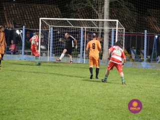 
<a style='margin-left: 5px;' class='btn btn-xs btn-social btn-facebook' href='https://www.facebook.com/sharer/sharer.php?u=https://www.boladovale.com.br/imgs/800-800-90/conteudo/fotos/1401/img1011.jpg' rel='popup' data-width='500' data-height='400'><i class='fa fa-facebook'></i>Compartilhar <span class='hidden-xs'>no Facebook</span>
</a> 
<a class='btn btn-default btn-xs' target='_blank' href='imgs/800-800-90/conteudo/fotos/1401/img1011.jpg'>
<span class='glyphicon glyphicon-cloud-download'></span> Salvar
</a> 
<span></span>