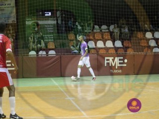 
<a style='margin-left: 5px;' class='btn btn-xs btn-social btn-facebook' href='https://www.facebook.com/sharer/sharer.php?u=https://www.boladovale.com.br/imgs/800-800-90/conteudo/fotos/1402/img1309.jpg' rel='popup' data-width='500' data-height='400'><i class='fa fa-facebook'></i>Compartilhar <span class='hidden-xs'>no Facebook</span>
</a> 
<a class='btn btn-default btn-xs' target='_blank' href='imgs/800-800-90/conteudo/fotos/1402/img1309.jpg'>
<span class='glyphicon glyphicon-cloud-download'></span> Salvar
</a> 
<span></span>