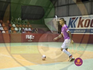 
<a style='margin-left: 5px;' class='btn btn-xs btn-social btn-facebook' href='https://www.facebook.com/sharer/sharer.php?u=https://www.boladovale.com.br/imgs/800-800-90/conteudo/fotos/1402/img1318.jpg' rel='popup' data-width='500' data-height='400'><i class='fa fa-facebook'></i>Compartilhar <span class='hidden-xs'>no Facebook</span>
</a> 
<a class='btn btn-default btn-xs' target='_blank' href='imgs/800-800-90/conteudo/fotos/1402/img1318.jpg'>
<span class='glyphicon glyphicon-cloud-download'></span> Salvar
</a> 
<span></span>