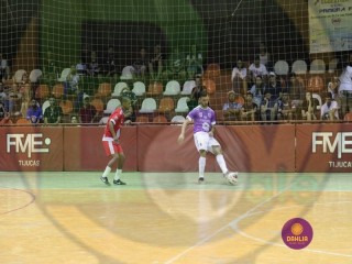 
<a style='margin-left: 5px;' class='btn btn-xs btn-social btn-facebook' href='https://www.facebook.com/sharer/sharer.php?u=https://www.boladovale.com.br/imgs/800-800-90/conteudo/fotos/1402/img1329.jpg' rel='popup' data-width='500' data-height='400'><i class='fa fa-facebook'></i>Compartilhar <span class='hidden-xs'>no Facebook</span>
</a> 
<a class='btn btn-default btn-xs' target='_blank' href='imgs/800-800-90/conteudo/fotos/1402/img1329.jpg'>
<span class='glyphicon glyphicon-cloud-download'></span> Salvar
</a> 
<span></span>