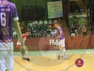 
<a style='margin-left: 5px;' class='btn btn-xs btn-social btn-facebook' href='https://www.facebook.com/sharer/sharer.php?u=https://www.boladovale.com.br/imgs/800-800-90/conteudo/fotos/1402/img1383.jpg' rel='popup' data-width='500' data-height='400'><i class='fa fa-facebook'></i>Compartilhar <span class='hidden-xs'>no Facebook</span>
</a> 
<a class='btn btn-default btn-xs' target='_blank' href='imgs/800-800-90/conteudo/fotos/1402/img1383.jpg'>
<span class='glyphicon glyphicon-cloud-download'></span> Salvar
</a> 
<span></span>
