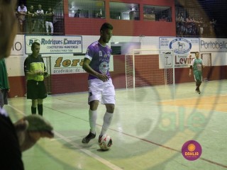 
<a style='margin-left: 5px;' class='btn btn-xs btn-social btn-facebook' href='https://www.facebook.com/sharer/sharer.php?u=https://www.boladovale.com.br/imgs/800-800-90/conteudo/fotos/1402/img1417.jpg' rel='popup' data-width='500' data-height='400'><i class='fa fa-facebook'></i>Compartilhar <span class='hidden-xs'>no Facebook</span>
</a> 
<a class='btn btn-default btn-xs' target='_blank' href='imgs/800-800-90/conteudo/fotos/1402/img1417.jpg'>
<span class='glyphicon glyphicon-cloud-download'></span> Salvar
</a> 
<span></span>