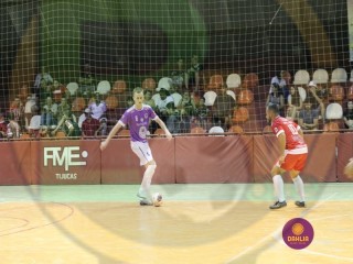 
<a style='margin-left: 5px;' class='btn btn-xs btn-social btn-facebook' href='https://www.facebook.com/sharer/sharer.php?u=https://www.boladovale.com.br/imgs/800-800-90/conteudo/fotos/1402/img1419.jpg' rel='popup' data-width='500' data-height='400'><i class='fa fa-facebook'></i>Compartilhar <span class='hidden-xs'>no Facebook</span>
</a> 
<a class='btn btn-default btn-xs' target='_blank' href='imgs/800-800-90/conteudo/fotos/1402/img1419.jpg'>
<span class='glyphicon glyphicon-cloud-download'></span> Salvar
</a> 
<span></span>