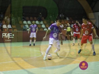 
<a style='margin-left: 5px;' class='btn btn-xs btn-social btn-facebook' href='https://www.facebook.com/sharer/sharer.php?u=https://www.boladovale.com.br/imgs/800-800-90/conteudo/fotos/1402/img1420.jpg' rel='popup' data-width='500' data-height='400'><i class='fa fa-facebook'></i>Compartilhar <span class='hidden-xs'>no Facebook</span>
</a> 
<a class='btn btn-default btn-xs' target='_blank' href='imgs/800-800-90/conteudo/fotos/1402/img1420.jpg'>
<span class='glyphicon glyphicon-cloud-download'></span> Salvar
</a> 
<span></span>