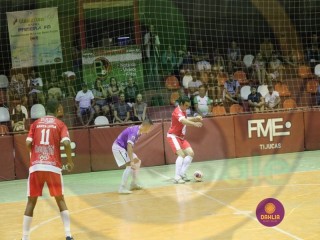 
<a style='margin-left: 5px;' class='btn btn-xs btn-social btn-facebook' href='https://www.facebook.com/sharer/sharer.php?u=https://www.boladovale.com.br/imgs/800-800-90/conteudo/fotos/1402/img1443.jpg' rel='popup' data-width='500' data-height='400'><i class='fa fa-facebook'></i>Compartilhar <span class='hidden-xs'>no Facebook</span>
</a> 
<a class='btn btn-default btn-xs' target='_blank' href='imgs/800-800-90/conteudo/fotos/1402/img1443.jpg'>
<span class='glyphicon glyphicon-cloud-download'></span> Salvar
</a> 
<span></span>