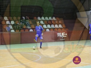 
<a style='margin-left: 5px;' class='btn btn-xs btn-social btn-facebook' href='https://www.facebook.com/sharer/sharer.php?u=https://www.boladovale.com.br/imgs/800-800-90/conteudo/fotos/1402/img1550.jpg' rel='popup' data-width='500' data-height='400'><i class='fa fa-facebook'></i>Compartilhar <span class='hidden-xs'>no Facebook</span>
</a> 
<a class='btn btn-default btn-xs' target='_blank' href='imgs/800-800-90/conteudo/fotos/1402/img1550.jpg'>
<span class='glyphicon glyphicon-cloud-download'></span> Salvar
</a> 
<span></span>
