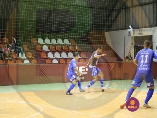 
<a style='margin-left: 5px;' class='btn btn-xs btn-social btn-facebook' href='https://www.facebook.com/sharer/sharer.php?u=https://www.boladovale.com.br/imgs/800-800-90/conteudo/fotos/1402/img1556.jpg' rel='popup' data-width='500' data-height='400'><i class='fa fa-facebook'></i>Compartilhar <span class='hidden-xs'>no Facebook</span>
</a> 
<a class='btn btn-default btn-xs' target='_blank' href='imgs/800-800-90/conteudo/fotos/1402/img1556.jpg'>
<span class='glyphicon glyphicon-cloud-download'></span> Salvar
</a> 
<span></span>