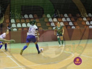 
<a style='margin-left: 5px;' class='btn btn-xs btn-social btn-facebook' href='https://www.facebook.com/sharer/sharer.php?u=https://www.boladovale.com.br/imgs/800-800-90/conteudo/fotos/1403/img1157.jpg' rel='popup' data-width='500' data-height='400'><i class='fa fa-facebook'></i>Compartilhar <span class='hidden-xs'>no Facebook</span>
</a> 
<a class='btn btn-default btn-xs' target='_blank' href='imgs/800-800-90/conteudo/fotos/1403/img1157.jpg'>
<span class='glyphicon glyphicon-cloud-download'></span> Salvar
</a> 
<span></span>