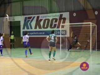 
<a style='margin-left: 5px;' class='btn btn-xs btn-social btn-facebook' href='https://www.facebook.com/sharer/sharer.php?u=https://www.boladovale.com.br/imgs/800-800-90/conteudo/fotos/1403/img1170.jpg' rel='popup' data-width='500' data-height='400'><i class='fa fa-facebook'></i>Compartilhar <span class='hidden-xs'>no Facebook</span>
</a> 
<a class='btn btn-default btn-xs' target='_blank' href='imgs/800-800-90/conteudo/fotos/1403/img1170.jpg'>
<span class='glyphicon glyphicon-cloud-download'></span> Salvar
</a> 
<span></span>