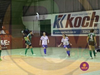 
<a style='margin-left: 5px;' class='btn btn-xs btn-social btn-facebook' href='https://www.facebook.com/sharer/sharer.php?u=https://www.boladovale.com.br/imgs/800-800-90/conteudo/fotos/1403/img1171.jpg' rel='popup' data-width='500' data-height='400'><i class='fa fa-facebook'></i>Compartilhar <span class='hidden-xs'>no Facebook</span>
</a> 
<a class='btn btn-default btn-xs' target='_blank' href='imgs/800-800-90/conteudo/fotos/1403/img1171.jpg'>
<span class='glyphicon glyphicon-cloud-download'></span> Salvar
</a> 
<span></span>